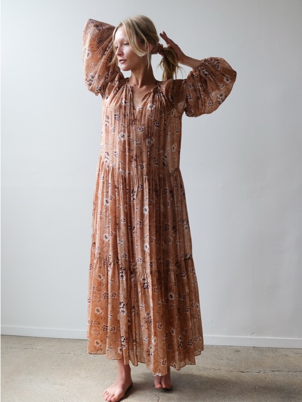 Ulla Johnson Dress Abelia - cafe Floral Tiered V-Neck silk Sleeve blush brown 6